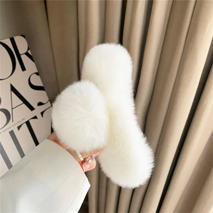 Y2K Fluffy Hair Claw